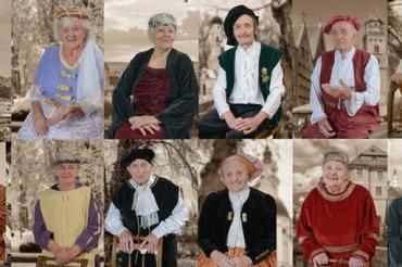 Das Bild zeigt den Dauerkalender zu dem 600-jährigen Bestehen der Spitalstiftung Donauwörth.