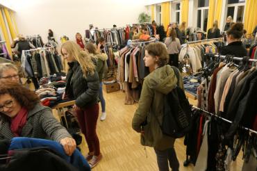 Mädelsflohmarkt in Oettingen