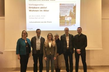 Wilhelm (Wilhelm Architekten) und Senioren- und Behindertenbeauftragter Christian Trollmann (Landkreis Donau-Ries).