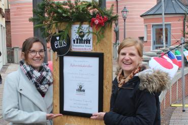 Auf dem Bild zu sehen (von links): Katrin Gleißner und Julia Hofer. 