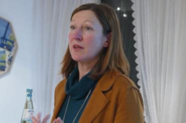 Das Bild zeigt Rita Ortler bei der Wahlversammlung in Pfäfflingen.