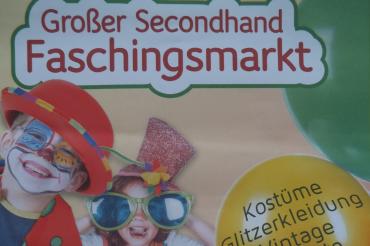 Das Bild zeigt ein Plakat zum großen Secondhand Faschingsmarkt der Kolpingsfamilie Nördlingen.