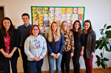 Das Bild zeigt den Besuch junger Stadtratskandidaten am THG Nördlingen.