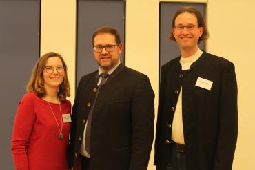 Das Bild zeigt v.l.n.r.: Katrin Gleißner (1. Vorsitzende), OB-Kandidat Michael Bosse, Thomas Lutz (2. Vorsitzender)
