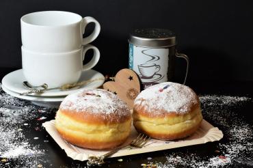Kaffee und Krapfen