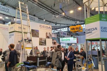 Mit der Dach+Holz International in Stuttgart und der budma im polnischen Posen standen zu Jahresbeginn gleich zwei wichtige Events für das Asbach-Bäumenheimer Unternehmen an