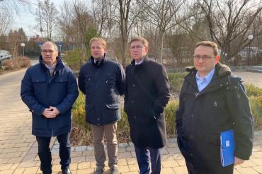 Auf dem Bild zu sehen: Bürgermeisterkandidat Bernhard Jung, Wolfgang Fackler MdL, Ulrich Lange MdB und Landrat Stefan Rößle. 