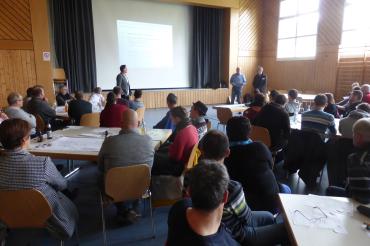 Auch in der kleinen Nordrieser Gemeinde Auhausen drehte sich in den vergangenen Wochen vieles um die Kommunalwahlen 2020, eingebettet in eine harmonische, wahlkampflose Stimmung des „Etz ́ geht ́s los, Auhausen“ (Slogan während des letzten Bürgerworkshops).