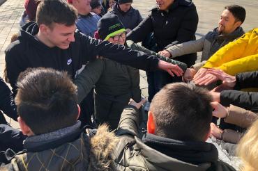 Eine Großstadt wie Augsburg unter der Woche unsicher machen, anstatt an die Arbeit zu gehen! Diese Möglichkeit hatten kürzlich Auszubildende der Firma Eisen-Fischer und Bewohner/innen der Wohnheim GmbH der Lebenshilfe Donau-Ries.