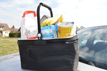 Neben Wemding hat nun auch die Stadt Nördlingen einen kostenlosen Lebensmittel-Lieferservice für Mitbürgerinnen und Mitbürger eingerichtet. Unter der Telefon-Nummer 09081-84777 können sich Senioren, Alleinerziehende, Alleinstehende und hilfebedürftige Personen melden.