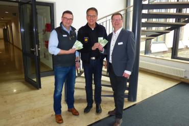 Die Spendenübergabe des Personalrats