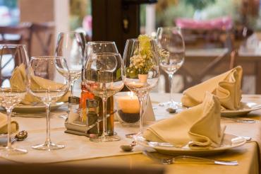 Gedeckter Tisch im Restaurant