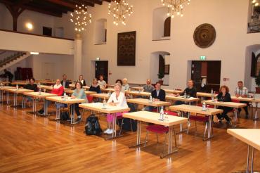 Zu einem ersten Treffen nach längerer Zeit, hatte Oberbürgermeister Wittner, die Vertreter der Einrichtungen in den Stadtsaal geladen. 