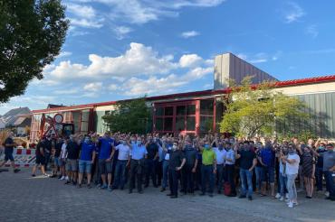 GEDA Mitarbeiter Schmutterhalle