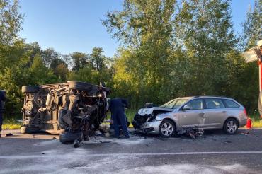 Unfallwagen auf der B16