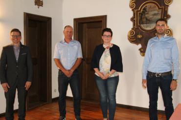 OB Wittner mit einer Mitarbeiterin und zwei Mitarbeitern