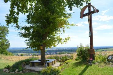 Das Bild zeigt das Mädchenkreuz von Schweinspoint