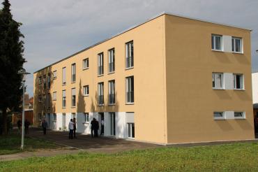 Außenansicht eines Mehrfamilienwohnhauses