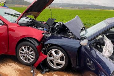 Schwerer Unfall auf der B25 zwischen Harburg und Möttingen. 