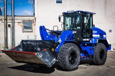 Der neue Radlader der THW Donauwörth