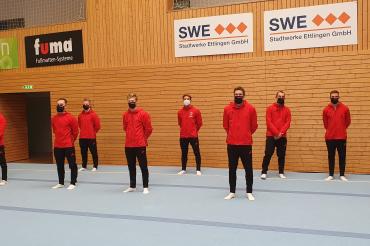 Eine Saison wie keine andere: Die Turner des TSV Monheim beim Wettkampf vor zwei Wochen in Straubenhardt mit Mund-Nasen-Bedeckung und Abstand. V.l.n.r.: Tim Leibiger, Julius Rabenstein, Julian Graf, Bastian Bonack, Sascha Wilhelm, Norik Friedel, Simon Meyer, Kai Meister, Jan Lederer, Kevin Reile (es fehlen: Klaus Kirchberger, Moritz Rese, Artjem Weimer, David-Alexander Dao, Moritz Hilpert).