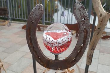 Ausstellungsstücke des Kunsthandwerkermarkts in Donauwörth.