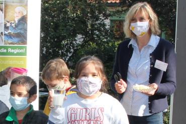 Die Kinder am Weltschulmilchtag