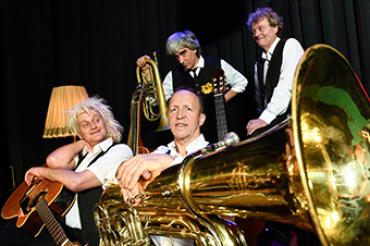 Stumpfes Zieh & Zupfkapelle  im Klösterle Nördlingen