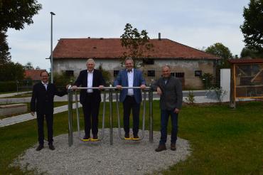 Das Bild zeigt Manfred Blaschek (3. Bürgermeister Kaisheim), Markus Ferber (CSU-Europa-Abgeordneter), Martin Scharr (Bürgermeister Kaisheim), Markus Harsch (Marktgemeinderat)