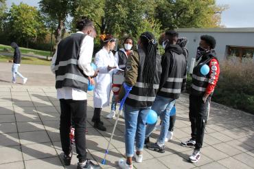 Das Bild zeigt die Schüler der Berufsschule Donauwörth beim Workshop.
