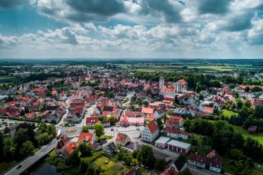 Das Bild zeigt die Luftaufnahme von Oettingen