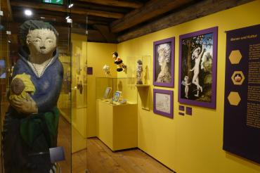 Die Honigmacher, Bienen und Imker: Blick in die Ausstellung.