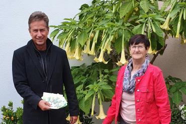 Spendenübergabe an Verein Kinder wollen leben, spielen, lachen!