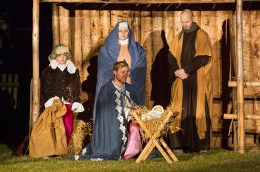 Das Bild zeigt ein Ausschnitt vom Auchsesheimer Krippenspiel