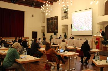 Stadtratssitzung im Stadtsaal Klösterle in Nördlingen