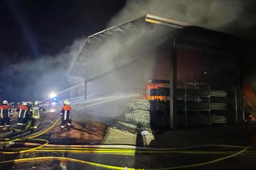 Großbrand Maschinenhalle Munningen