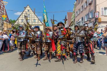 Das Bild zeigt den Historischen Markt Oettingen.