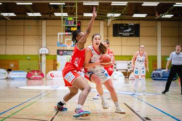 Das Bild zeigt das Spiel der Angels gegen Osnabrück.