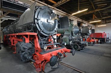 Das Bild zeigt eine Dampflok. 