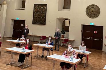 Das Bild zeigt die Preisverleihung des  „Oskar Mayer-Bläserwettbewerbes“ im Klösterle.