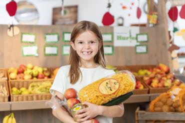 Regionale Nudeln bei der Verlosungs-Aktion in den Dorf- und Stadtläden zu gewinnen.