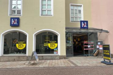 In Donauwörth findet derzeit in der K&L-Filiale ein großer Räumungsverkauf statt. 