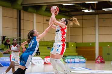 Das Bild zeigt Angels-Spielerin Levke Brodersen. 