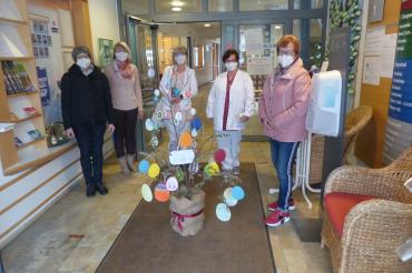 Das Bild zeigt von links Frau Hartl, Frau Dollmann, Frau Mroszek, Frau Beil, Frau Strauß