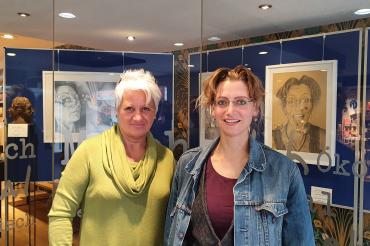 Das Bild zeigt Ines Mösle und Hanna Busduga