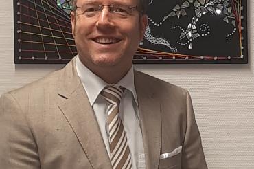 Portaitaufnahme von Dr. Karel Frasch. 