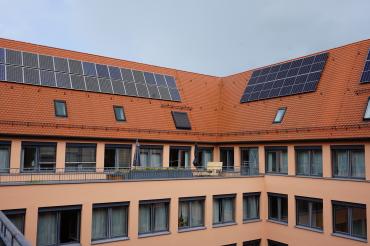 Photovoltaikanlage auf dem Dach des Landratsamtes