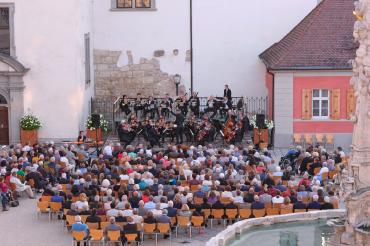 Ein Foto vom letzten Open-Air-Konzert im Oettinger Schlosshof. 
