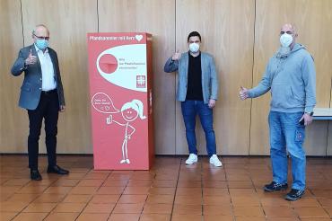 Auf dem Bild ist der Direktor der Realschule Maria Stern Nördlingen. 