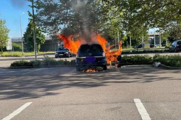 Foto vom Brand auf dem Netto-Parkplatz. 
